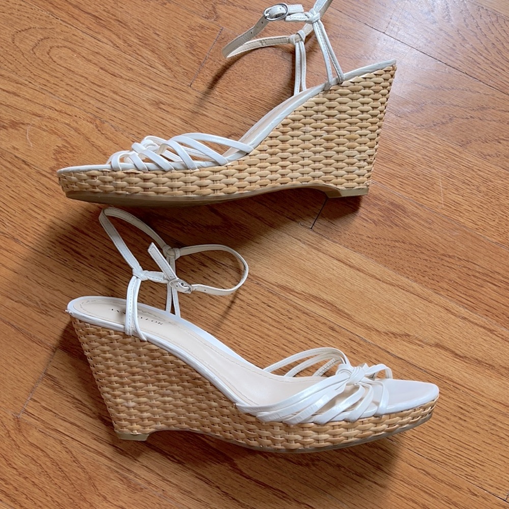 Price dropped! ANN TAYLOR: white leather strap wedge shoe